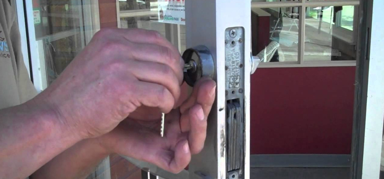 commercial door lock repair Ontario